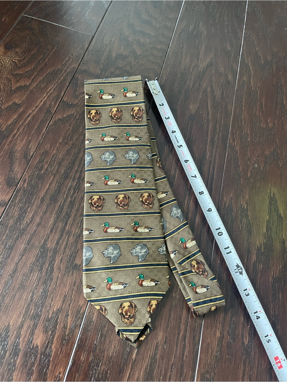Field & Stream Brown 100%  SILK men neck tie Hunting dog Duck USA  NEW